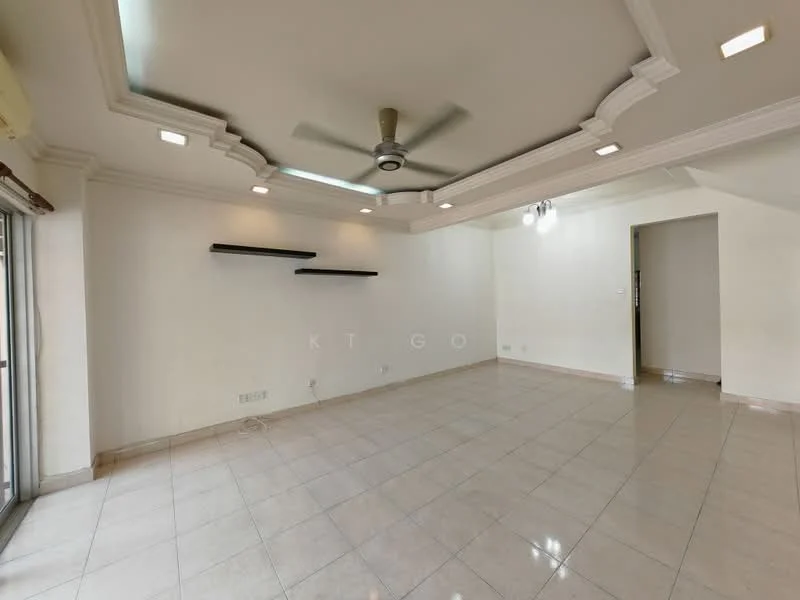 Living features: cream painted walls, tray ceiling with crown moulding, recessed downlights, 5-blade ceiling fan with light, large sliding glass door, floor-to-ceiling windows, ceramic tile flooring, open layout, wall-mounted shelves; style: modern.
