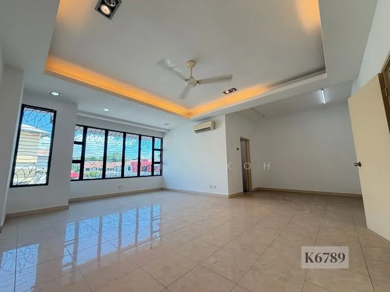 Living features: cream tiled flooring, white painted walls, tray ceiling with recessed lighting, 5-blade ceiling fan, floor-to-ceiling windows, decorative stained glass window, air conditioning unit, LED strip lighting, neutral color scheme; style: modern; view: garden.