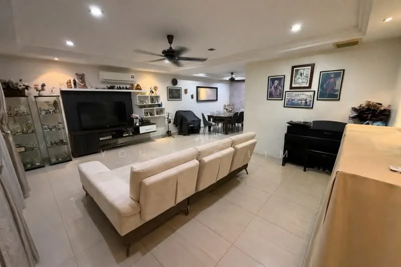 Living features: 3-seater fabric sofa in cream, coffee table, wall-mounted TV, TV console, ceiling fan, recessed downlights, decorative wall art, glass display cabinet, dining table with chairs, tile flooring, white painted walls, crown moulding; style: modern.