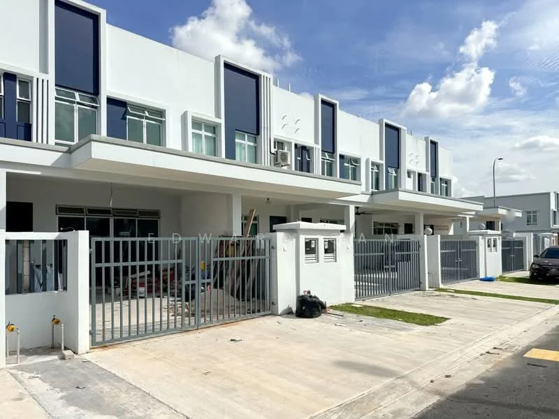 Exterior type: linked terrace house; features: white painted facade, glass windows, metal gate, concrete driveway, manicured lawn, two-storey structure, modern architectural design, visible air conditioning units, paved walkway, surrounded by greenery; style: modern.