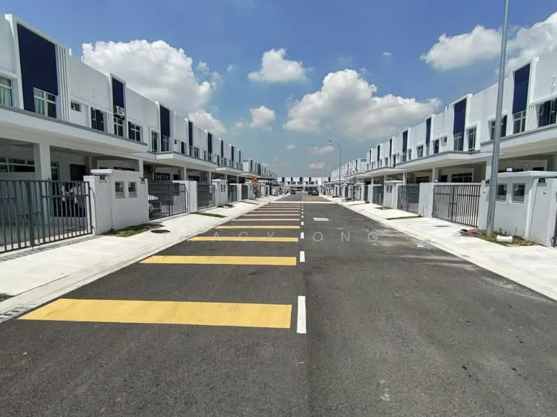 Exterior type: linked terrace house; features: two-storey linked terrace houses, white painted facade, blue accent panels, paved road with yellow pedestrian crossings, fenced front yards, street lighting, sidewalks, clear blue sky, well-maintained road surface; style: modern.