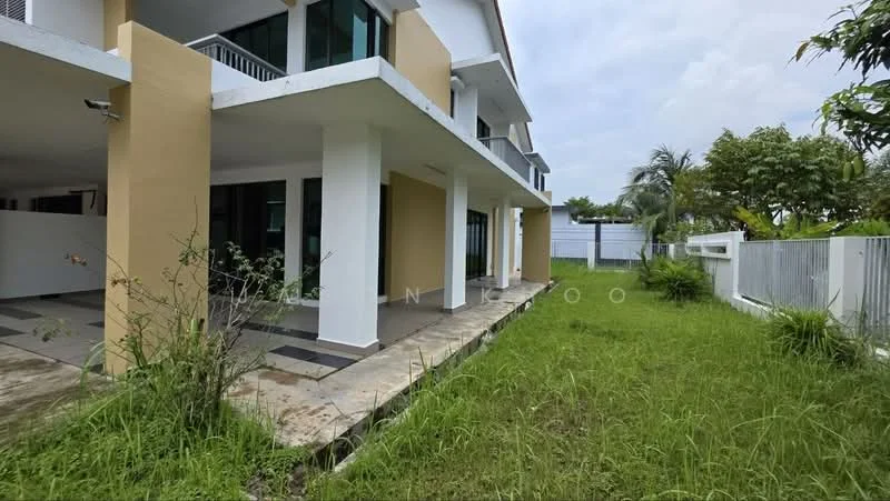 Exterior type: detached bungalow; features: two-storey building, cream painted facade, large windows, covered porch area, stone-paved walkway, manicured lawn, surrounded by greenery, fenced yard, outdoor space with grass, balcony on upper floor; style: modern.