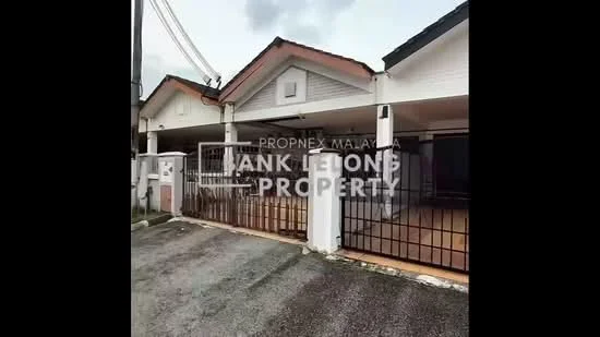 Exterior type: linked terrace house; features: white painted facade, red tiled roof, metal gate, paved driveway, front porch area, fenced perimeter, two-storey structure, gutter system, overhanging eaves; style: modern.