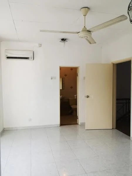 Room features: white painted walls, tile flooring, 5-blade ceiling fan, 1 wall-mounted split AC, door leading to another room, light switch, light fixture on ceiling; style: minimalist.