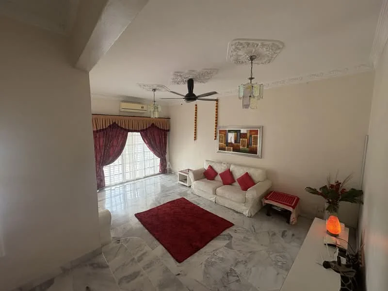 Living features: white fabric sofa, red accent cushions, red area rug, marble flooring, ceiling fan with light, recessed ceiling with decorative moulding, wall-mounted artwork, curtains with floral pattern, large windows with sheer curtains, decorative table lamp, small side table; style: modern.