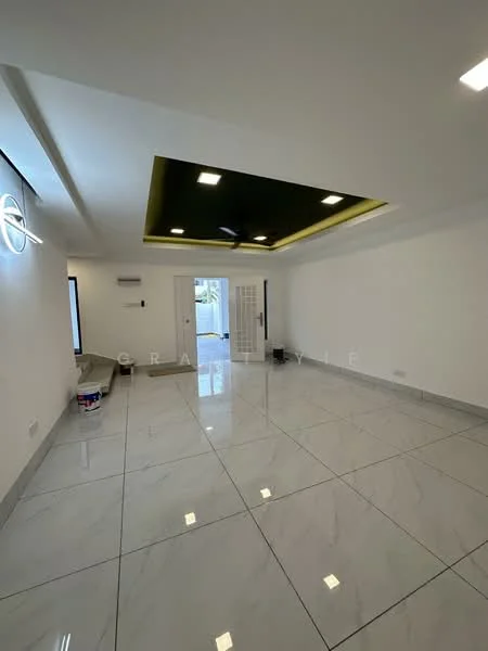 Living features: white painted walls, marble tile flooring, tray ceiling with recessed lighting, 5-blade ceiling fan, floor-to-ceiling windows, sliding glass door, neutral color scheme, open layout; style: modern; view: garden.