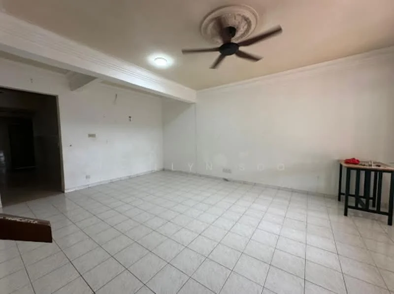 Living features: white painted walls, tile flooring, 5-blade ceiling fan, recessed ceiling light, empty space, no visible furniture, corner table, no visible decor.