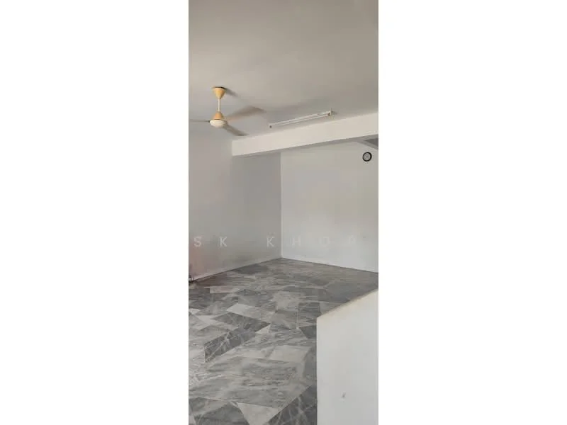 Room features: white painted walls, marble tile flooring, ceiling fan, recessed lighting, clock on wall.