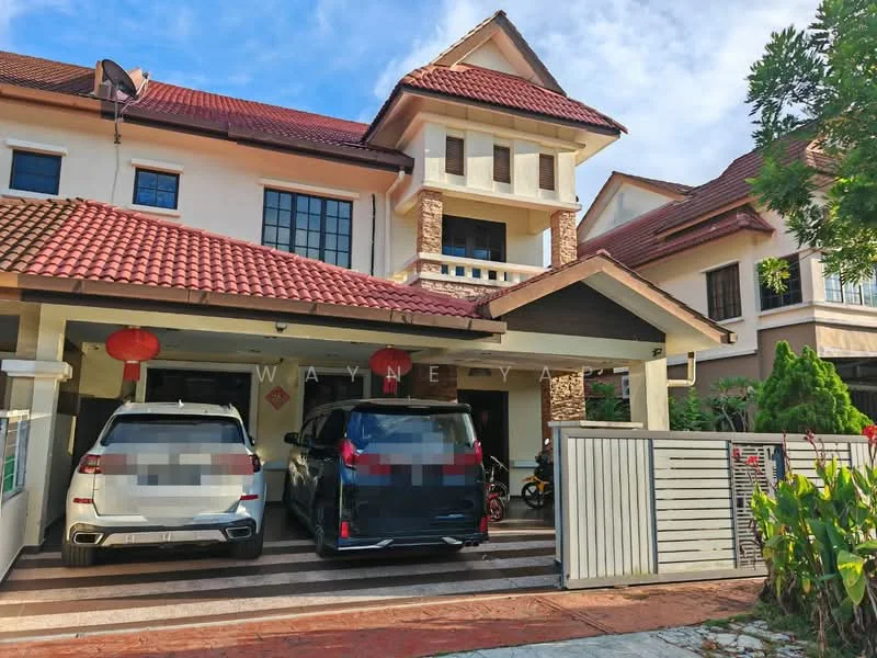 Exterior type: semi-detached house; features: red tiled roof, cream painted facade, stone cladding accents, double-storey structure, car porch with space for 2 vehicles, decorative lanterns, manicured garden, paved driveway, front gate, balcony on upper floor; style: modern.