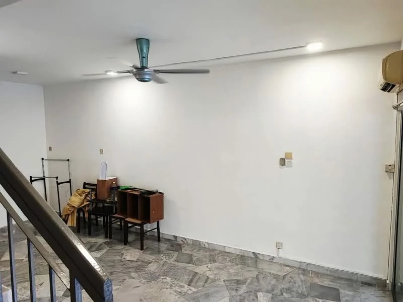 Room features: white painted walls, marble tile flooring, 5-blade ceiling fan with light, 1 wall-mounted split AC, recessed downlights, wooden shelving unit, small wooden tables, open space layout.