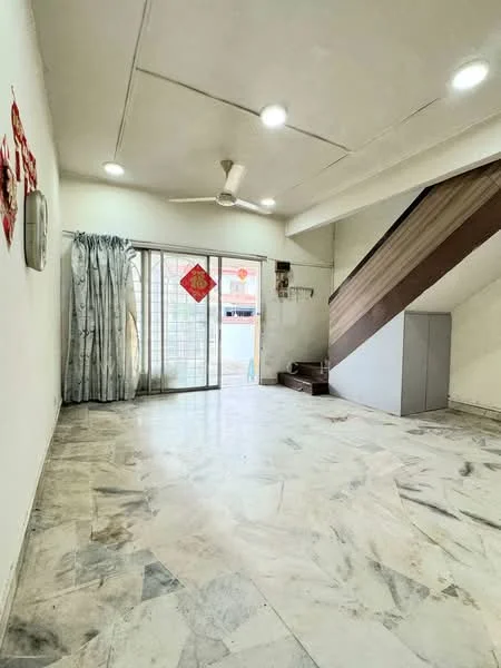 Living features: marble flooring, white painted walls, 5-blade ceiling fan with light, floor-to-ceiling sliding glass door, curtains, staircase with wooden handrail, decorative wall art, built-in cabinet; style: modern.