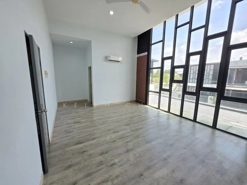 Living features: large floor-to-ceiling windows, wooden laminate flooring, white painted walls, 1 wall-mounted split AC, ceiling fan, natural light, open layout, view of outdoor space; style: modern; view: garden.