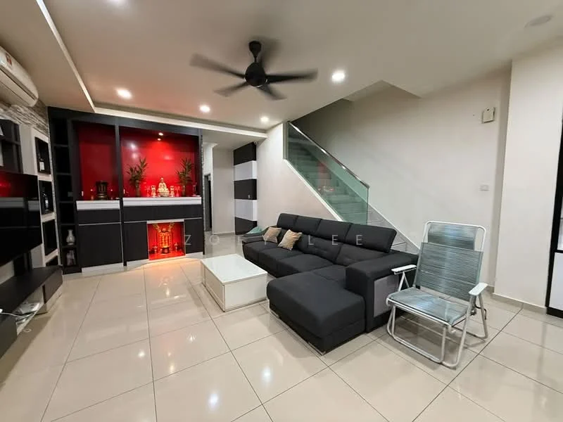 Living features: L-shape sectional sofa in black fabric, white coffee table, wall-mounted TV, black TV console, built-in shelving unit with decorative items, red accent wall, white painted walls, ceramic tile flooring, ceiling fan with light, glass staircase, decorative plants; style: modern.
