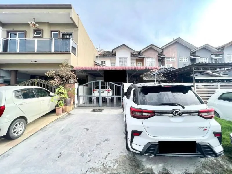 Exterior type: linked terrace house; features: two-storey building, car porch with space for multiple vehicles, white painted facade, red tiled roof, manicured front garden, metal gate, driveway with concrete surface, adjacent houses visible, covered parking area; style: modern.