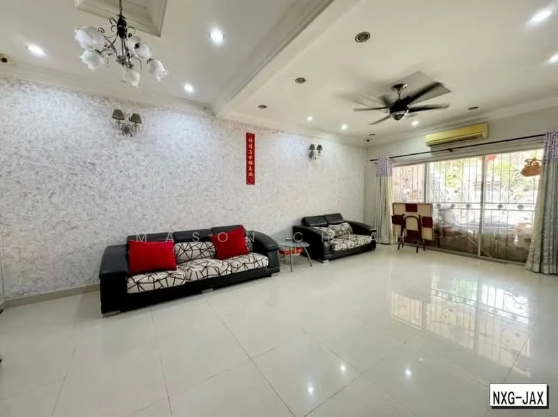 Living features: white painted walls, polished ceramic tile flooring, tray ceiling with chandelier, 5-blade ceiling fan, 2 black leather sofas with patterned cushions, coffee table, wall-mounted TV, curtains, large windows with view to outdoor area, decorative wall art; style: modern; view: garden.