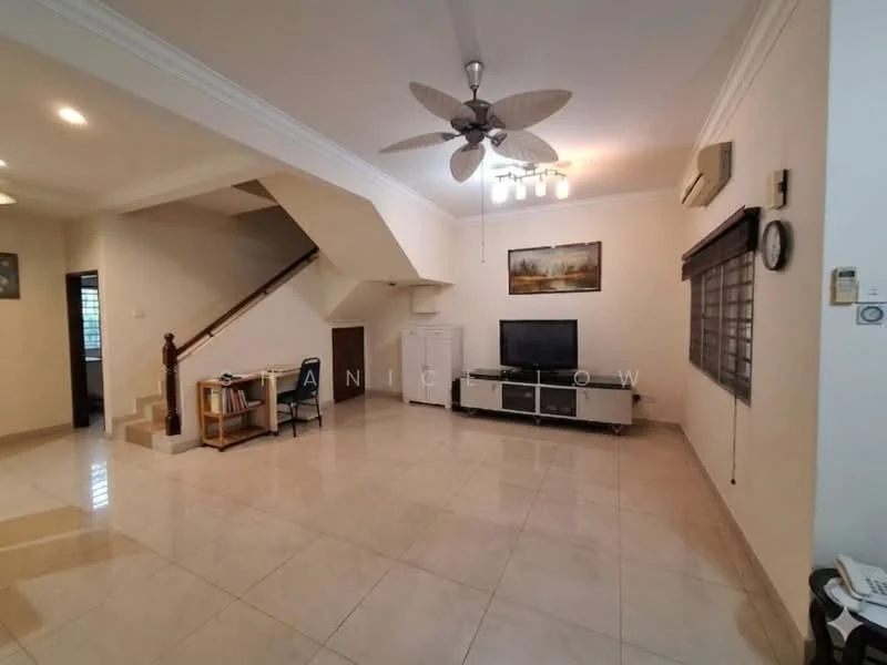 Living features: cream painted walls, white ceiling with crown moulding, marble tile flooring, 5-blade ceiling fan with light, recessed downlights, wall-mounted TV, TV console, large window with blinds, staircase leading to upper floor, air conditioning unit; style: modern.