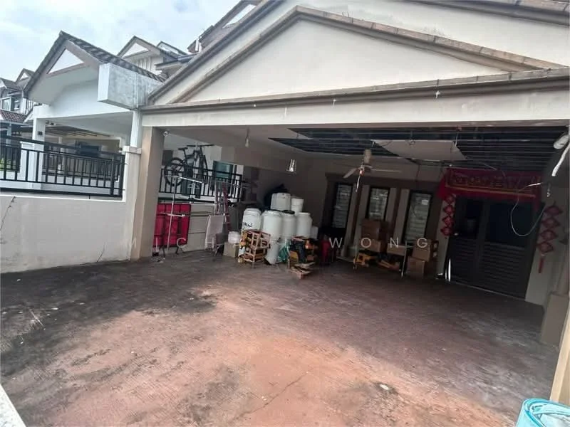 Exterior type: linked terrace house; features: covered car porch, paved flooring, storage area with plastic containers, wooden pallets, metal gate, exposed roof structure, surrounding walls, residential neighborhood context; style: modern.