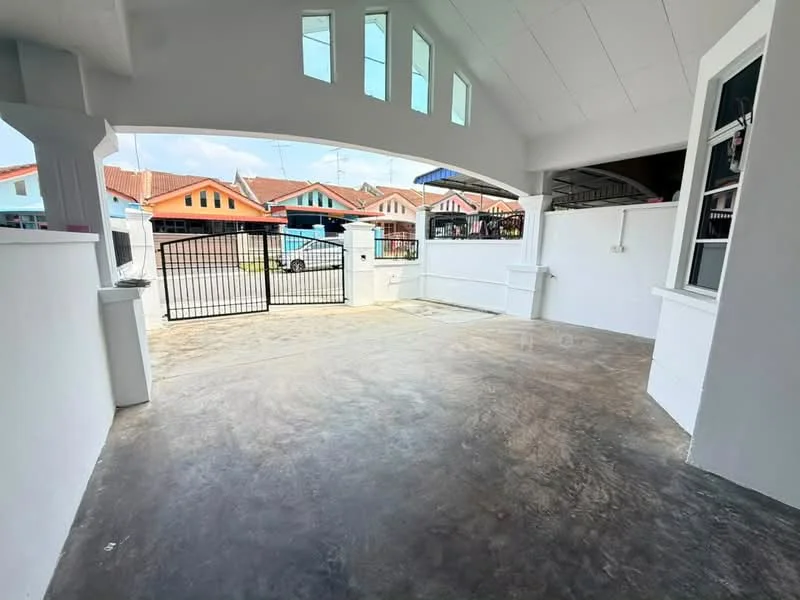 Exterior type: detached bungalow; features: white painted facade, flat roof, concrete flooring, gated entrance, manicured lawn, surrounded by residential houses; style: modern.