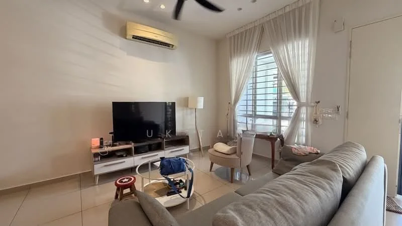 Living features: grey fabric sofa, round coffee table, wall-mounted TV, TV console, floor lamp, 1 wall-mounted split AC, large window with sheer curtains, light-colored walls, tile flooring, decorative chair, small side table; style: modern.