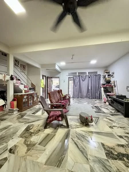 Living features: marble flooring, ceiling fan, grey curtains, wooden chairs, wooden coffee table, wall-mounted air conditioning unit, open layout, decorative shelving, staircase in background, wall with photo frames, light-colored walls; style: modern.