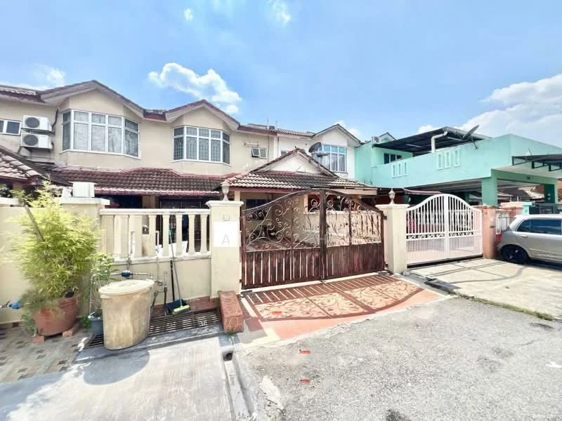 Exterior type: linked terrace house; features: red brick facade, gated entrance with wrought iron gate, manicured lawn, paved driveway, multiple air conditioning units visible, two-storey structure, terracotta roof tiles, front porch area, surrounded by low fencing, parking space for multiple vehicles; style: modern.