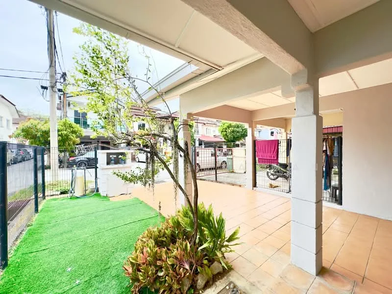 Exterior type: linked terrace house; features: tiled flooring, manicured lawn, small tree, hedge plants, fenced yard, covered porch, outdoor space, street view, visible neighboring houses; style: modern.