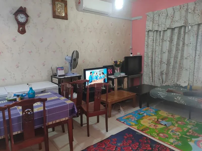 Living features: pink painted walls, wall clock, floral patterned curtains, floor tiles, sofa, coffee table, TV console, television, dining table with chairs, decorative rug with floral pattern, air conditioning unit, fan; style: traditional.