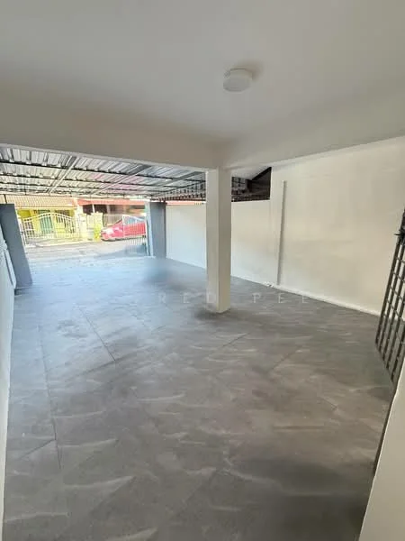 Exterior type: car porch; features: concrete flooring, white painted walls, metal roof, open space, security gate, exposed beams, natural light from windows, sufficient clearance height; style: modern.