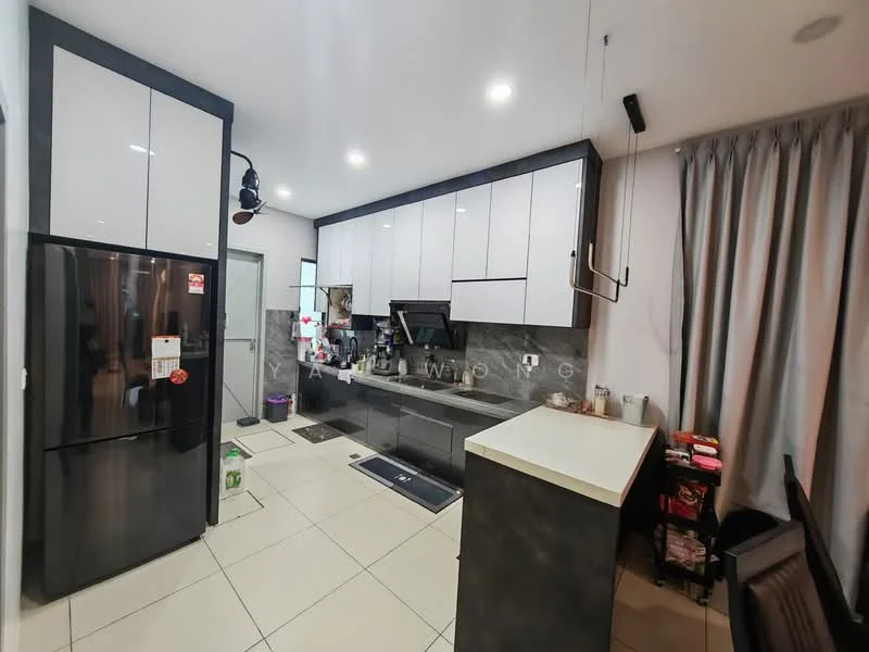Kitchen features: white upper cabinets, black lower cabinets, grey countertop, stainless-steel fridge, built-in oven, 4-burner gas hob, single-bowl stainless-steel sink, chrome pull-down faucet, tile backsplash, recessed downlights, pendant light, floor tiles, window with sheer curtains, open shelving, bar seating area; style: modern.