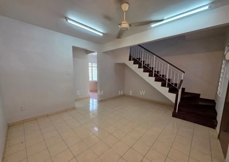 Living features: white painted walls, ceramic tile flooring, 5-blade ceiling fan with light, staircase with wooden steps, window with natural light, open layout, corner space for furniture, neutral color scheme; style: modern. Room features: white painted walls, ceramic tile flooring, window with natural light.