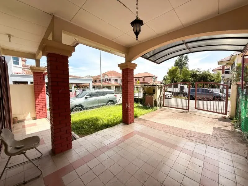 Exterior type: linked terrace house; features: brick columns, covered porch, tiled flooring, manicured lawn, gated entrance, driveway, surrounded by residential houses, car parking space; style: modern.