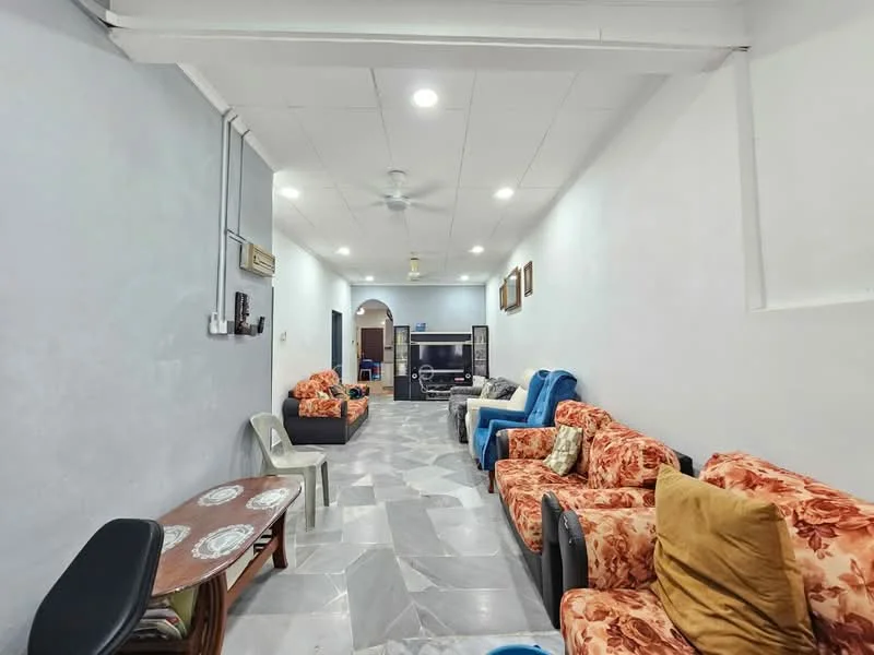 Living features: grey marble flooring, white painted walls, ceiling fan, recessed LED downlights, 3-seater fabric sofa in orange floral pattern, 2-seater fabric sofa in blue, 2-seater fabric sofa in orange floral pattern, wooden coffee table, plastic chair, TV console, wall-mounted TV; style: modern.