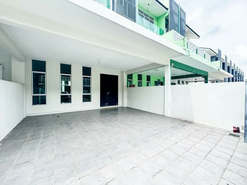 Exterior type: linked terrace house; features: paved flooring, white painted walls, covered porch area, multiple windows, green accent walls, open space, surrounding walls, single-storey structure; style: modern.