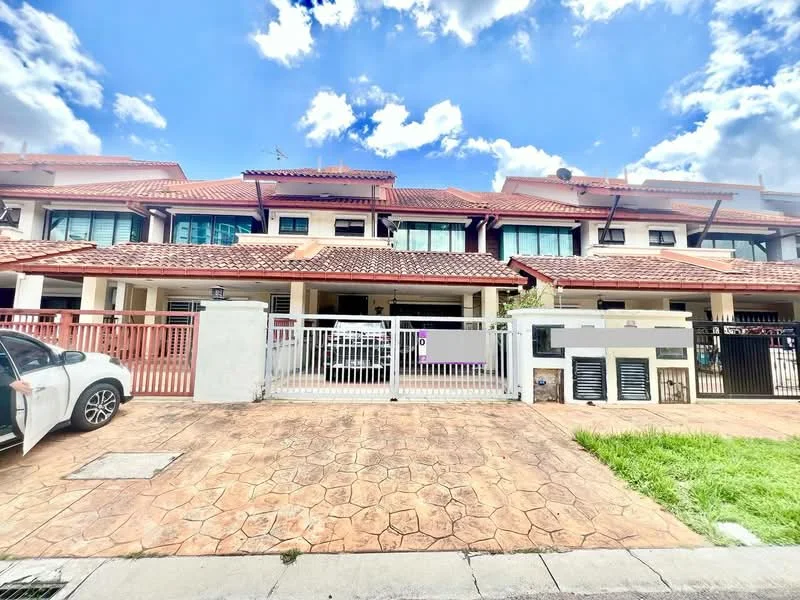 Exterior type: linked terrace house; features: red tiled roof, white painted facade, front porch with stamped concrete, metal gate, balconies on upper floors, multiple windows, manicured lawn, driveway, two-storey structure, surrounded by greenery; style: modern.