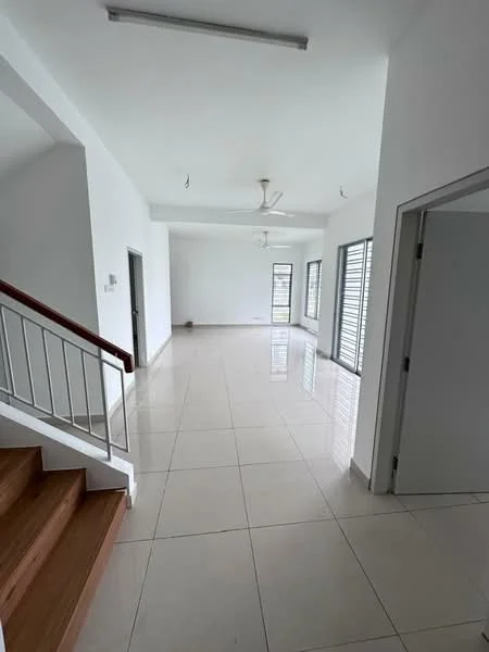 Living features: white painted walls, glossy tile flooring, 5-blade ceiling fan, large windows with horizontal blinds, open layout, staircase with wooden steps, recessed lighting, neutral color scheme; style: modern.