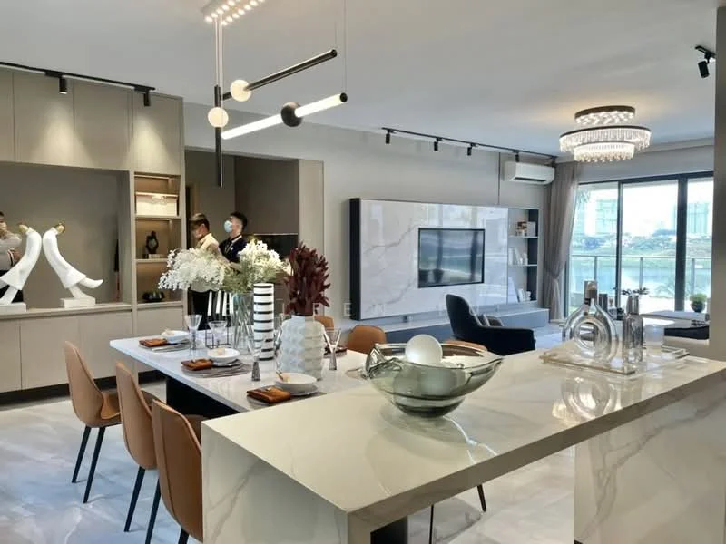 Living features: marble countertop, 4-seater dining table, upholstered dining chairs, pendant lighting, chandelier, wall-mounted TV, built-in cabinetry, floor-to-ceiling windows, grey fabric sofa, decorative vases, houseplants in ceramic pots, recessed downlights, light-coloured flooring, open layout; style: modern; view: city.