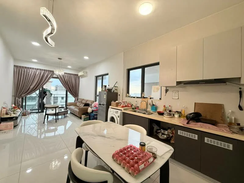 Kitchen features: white cabinets, grey lower cabinets, marble countertop, stainless-steel sink, chrome pull-down faucet, built-in oven, freestanding washing machine, refrigerator, tile backsplash, recessed downlights, open shelving, kitchen island with seating; style: modern; view: city. Living features: 3-seater fabric sofa in beige, coffee table, TV console, floor-to-ceiling windows, curtains, area rug; style: modern; view: city.