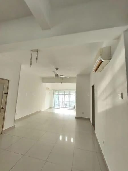 Living features: white painted walls, polished ceramic tile flooring, 5-blade ceiling fan with light, wall-mounted split AC, floor-to-ceiling windows, sliding glass door, natural light from windows, high ceiling; style: modern.
