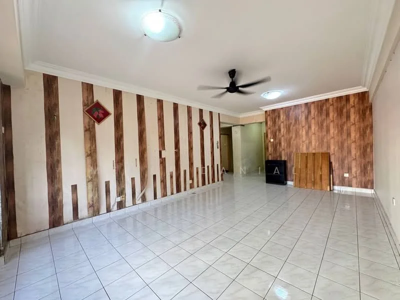 Living features: white tiled flooring, cream painted walls, wood panel accent wall, ceiling fan, recessed ceiling lights, large windows, open layout, wall-mounted TV area, decorative wall art, corner cabinet; style: modern.