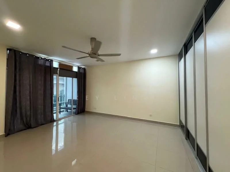 Living features: cream painted walls, glossy tile flooring, 5-blade ceiling fan, floor-to-ceiling windows, sliding glass door, sheer curtains, built-in wardrobe with sliding doors, recessed downlights; style: modern.