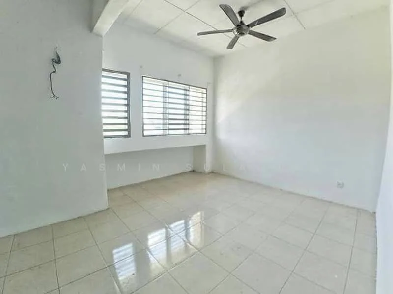 Room features: white painted walls, tile flooring, ceiling fan, sliding windows with metal grilles, natural light from windows; style: minimalist.