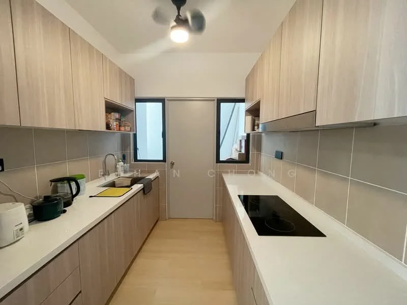 Kitchen features: light wood cabinetry, white quartz countertop, built-in electric cooktop, single-bowl stainless-steel sink, chrome pull-down faucet, wall-mounted cabinets, open shelving, window above sink, light fixture with ceiling fan, tile backsplash, vinyl plank flooring; style: modern.