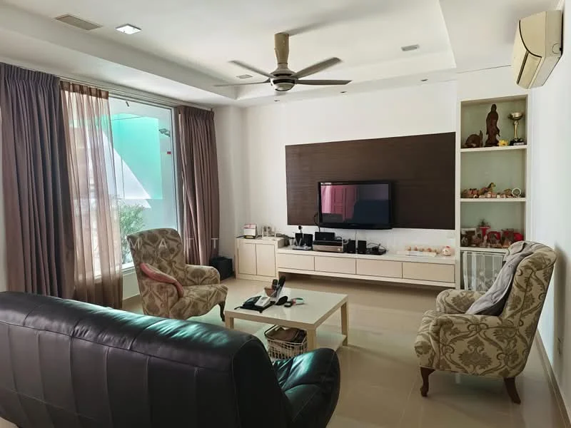 Living features: 3-seater leather sofa in black, 2 armchairs with floral upholstery, coffee table, wall-mounted TV, entertainment unit, built-in shelving unit, decorative items on shelves, recessed downlights, ceiling fan, curtains in brown, large windows with sheer curtains, tile flooring, greenery visible outside; style: modern; view: garden.