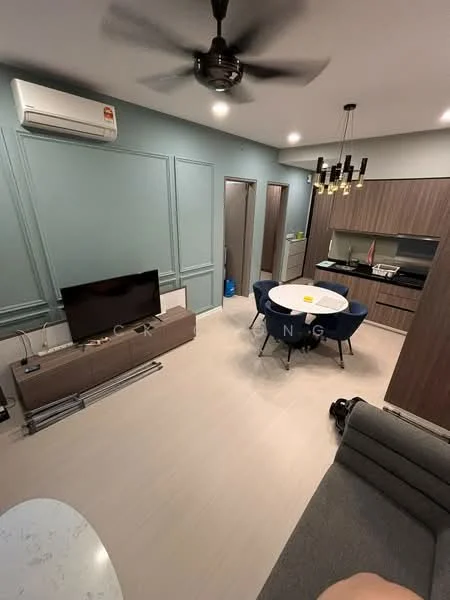 Living features: light grey walls, wooden flooring, 5-blade ceiling fan with light, wall-mounted TV, TV console, sofa in grey, round dining table, upholstered dining chairs, recessed LED downlights, air conditioning unit, decorative wall paneling; style: modern. Kitchen features: black cabinetry, kitchen island, stainless-steel sink, built-in oven, freestanding range oven, microwave, recessed lighting; style: modern.