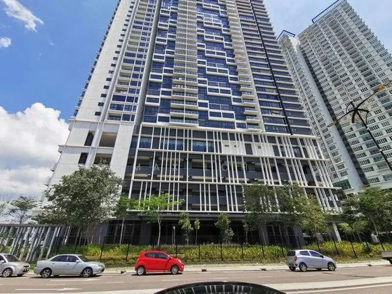 Exterior type: high-rise condominium; features: glass curtain wall, white painted facade, projecting balconies, approximately 20-storey high-rise, manicured lawn, surrounded by mature greenery, urban context with main road in front; style: modern.