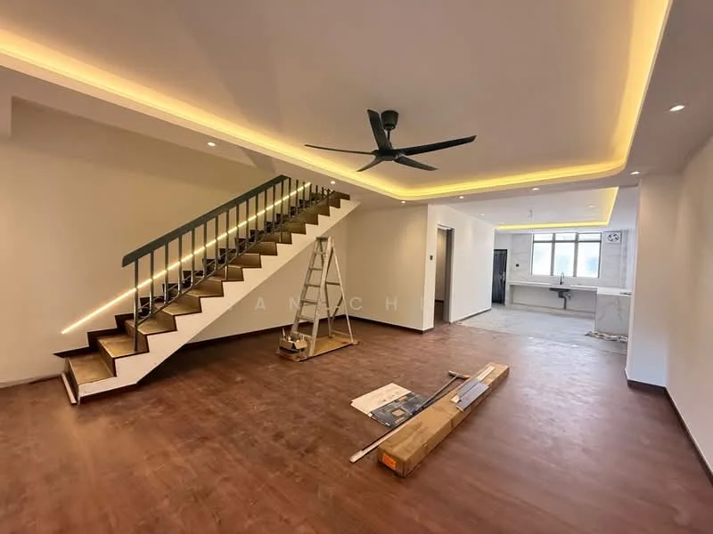 Living features: wooden flooring, staircase with black railing, ceiling with recessed lighting, 5-blade ceiling fan, large windows, open layout, unfinished wall, construction materials on floor; style: modern. Kitchen features: unfinished space with marble countertop, open layout to living area.