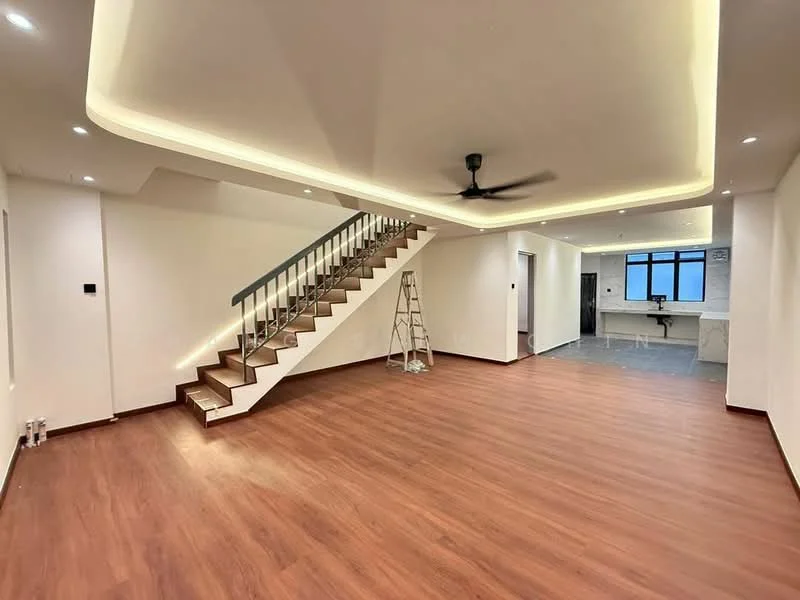 Living features: laminate flooring, white painted walls, tray ceiling with recessed lighting, 5-blade ceiling fan with light, staircase with wooden steps and metal railing, large windows for natural light, open layout, neutral color palette; style: modern.