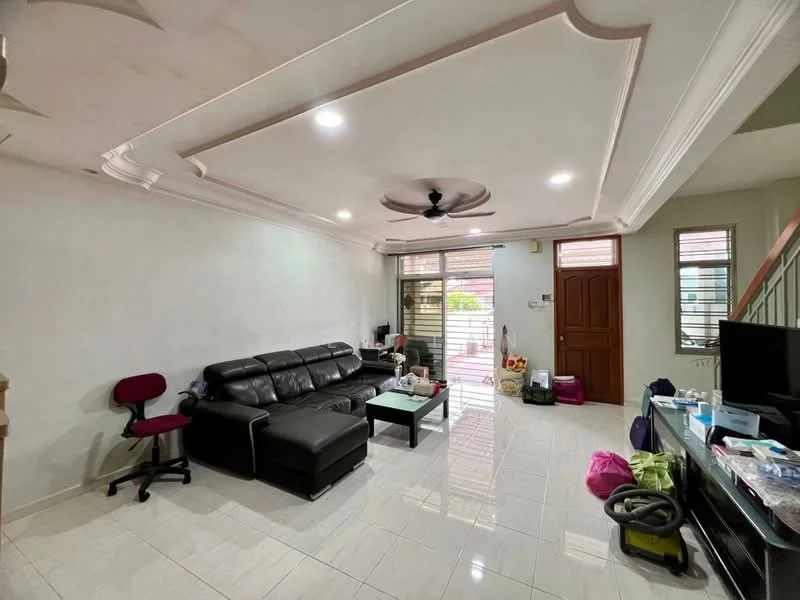 Living features: black leather sectional sofa, glass coffee table, white tiled flooring, tray ceiling with recessed lighting, 5-blade ceiling fan, large window with sheer curtains, wooden front door, wall-mounted TV, decorative wall with light grey paint, open layout to outdoor area; style: modern; view: garden.