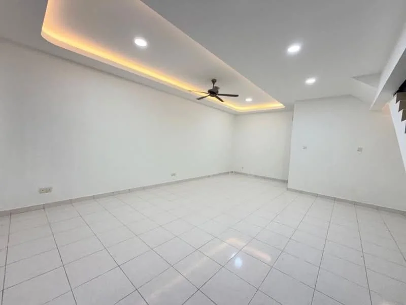 Living features: white painted walls, ceiling with recessed lighting, 5-blade ceiling fan, glossy white tile flooring, no visible furniture, open layout, corner wall with no windows, neutral color scheme; style: modern.
