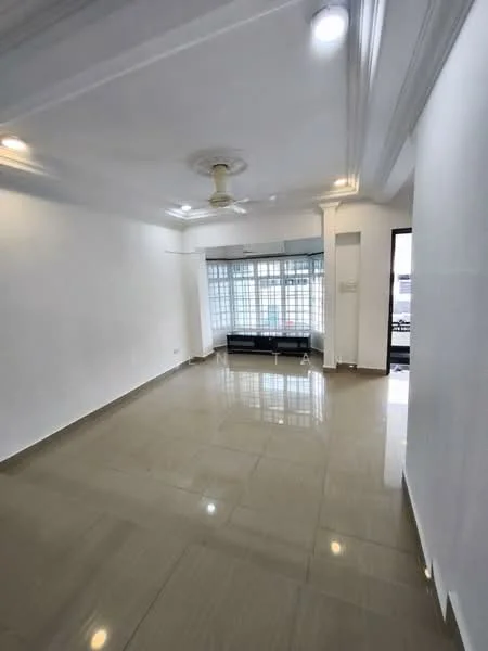 Living features: white painted walls, polished ceramic tile flooring, tray ceiling with recessed lighting, 5-blade ceiling fan, large windows with sheer curtains, black leather sofa, natural light from windows, open layout; style: modern.